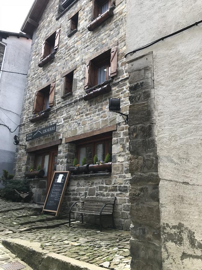 Hostal Ezkaurre Isaba Ngoại thất bức ảnh