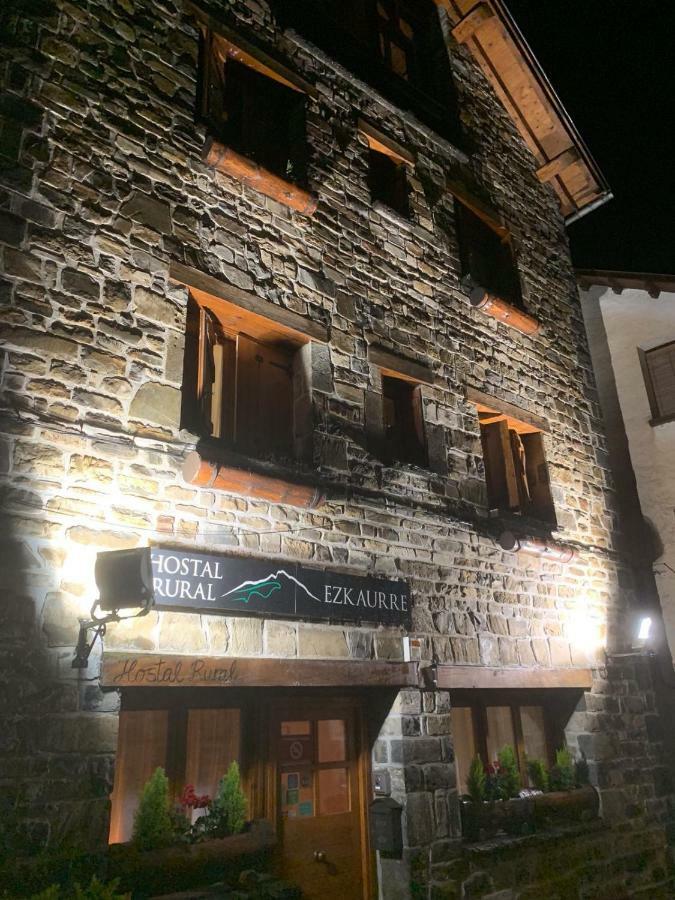 Hostal Ezkaurre Isaba Ngoại thất bức ảnh
